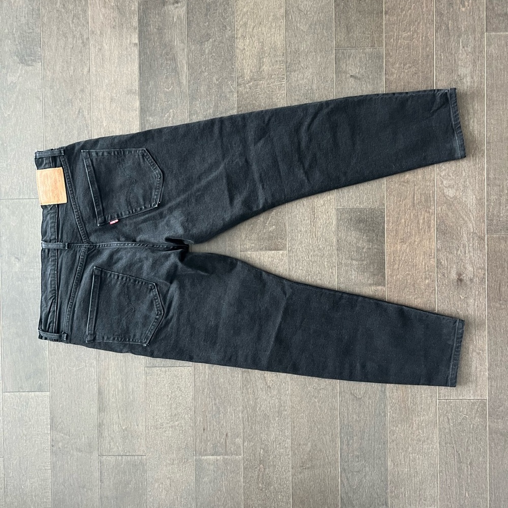 Black Levi’s Denim Jeans